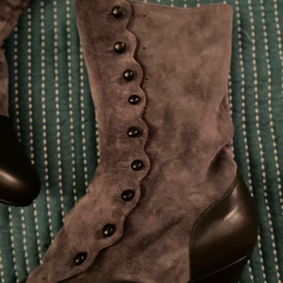 Vero Cuoio Granny Boots Suede Leather 38.5 Gray Black Button Up *Please Read* - Picture 3 of 15